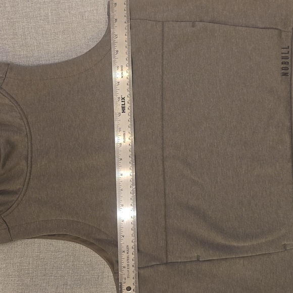 NOBULL Sleeveless Hoodie in Brow/Gray/Green Medium - Picture 6 of 7